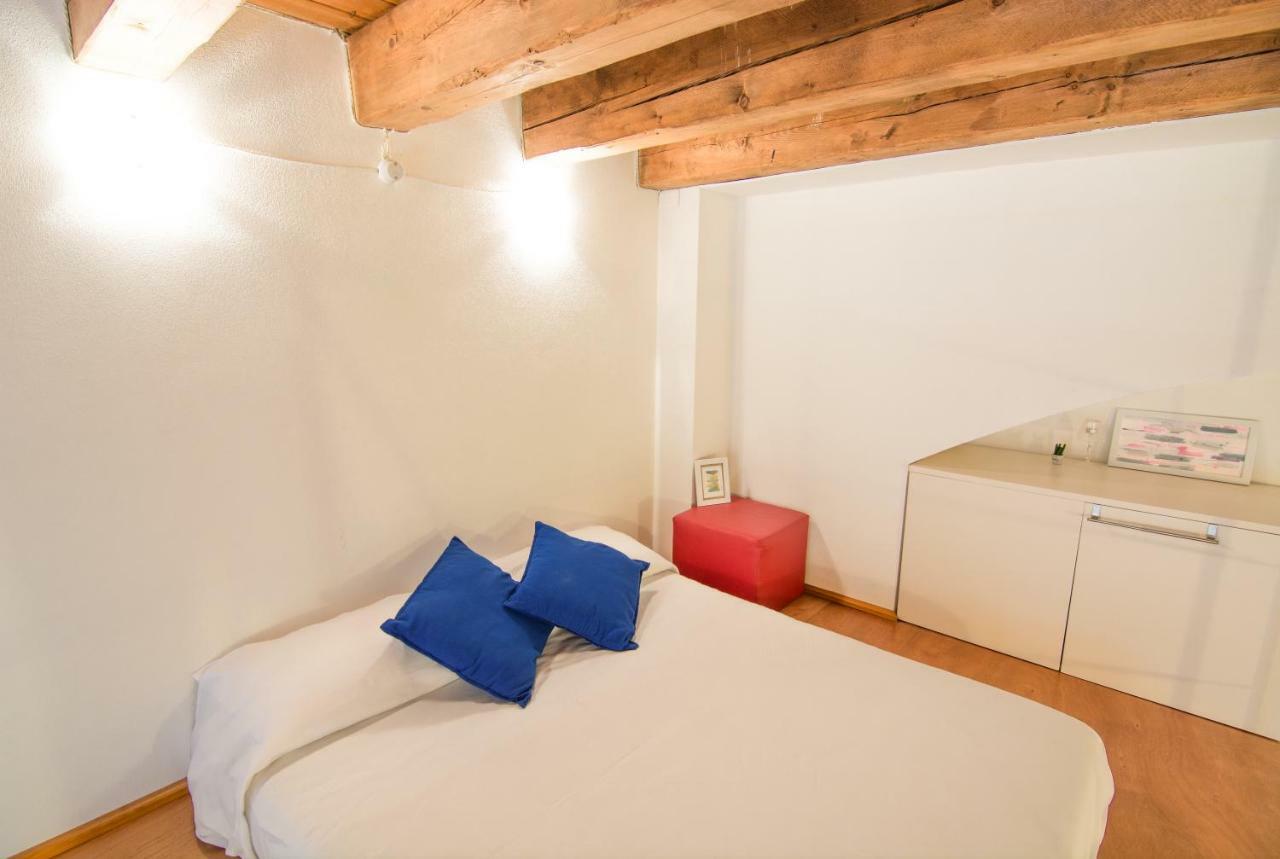 Apartment Modern In Historic Building Cagliari