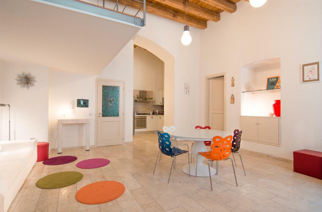 Appartement Modern In Historic Building