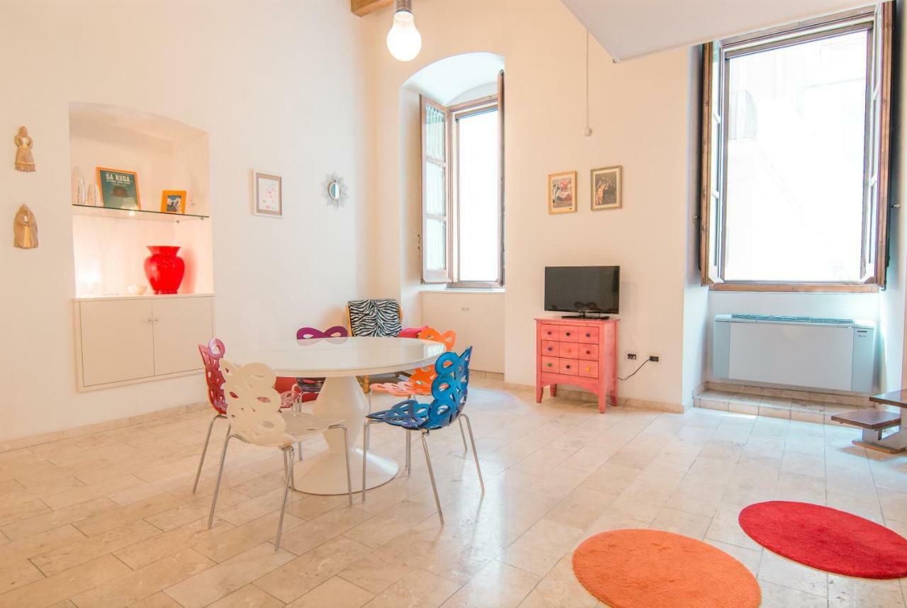 Appartement Modern In Historic Building
